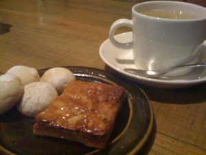CAFE TERVE! きんかん 茶 西池袋公園 西池袋 豊島税務署 スノーボール カフェ
